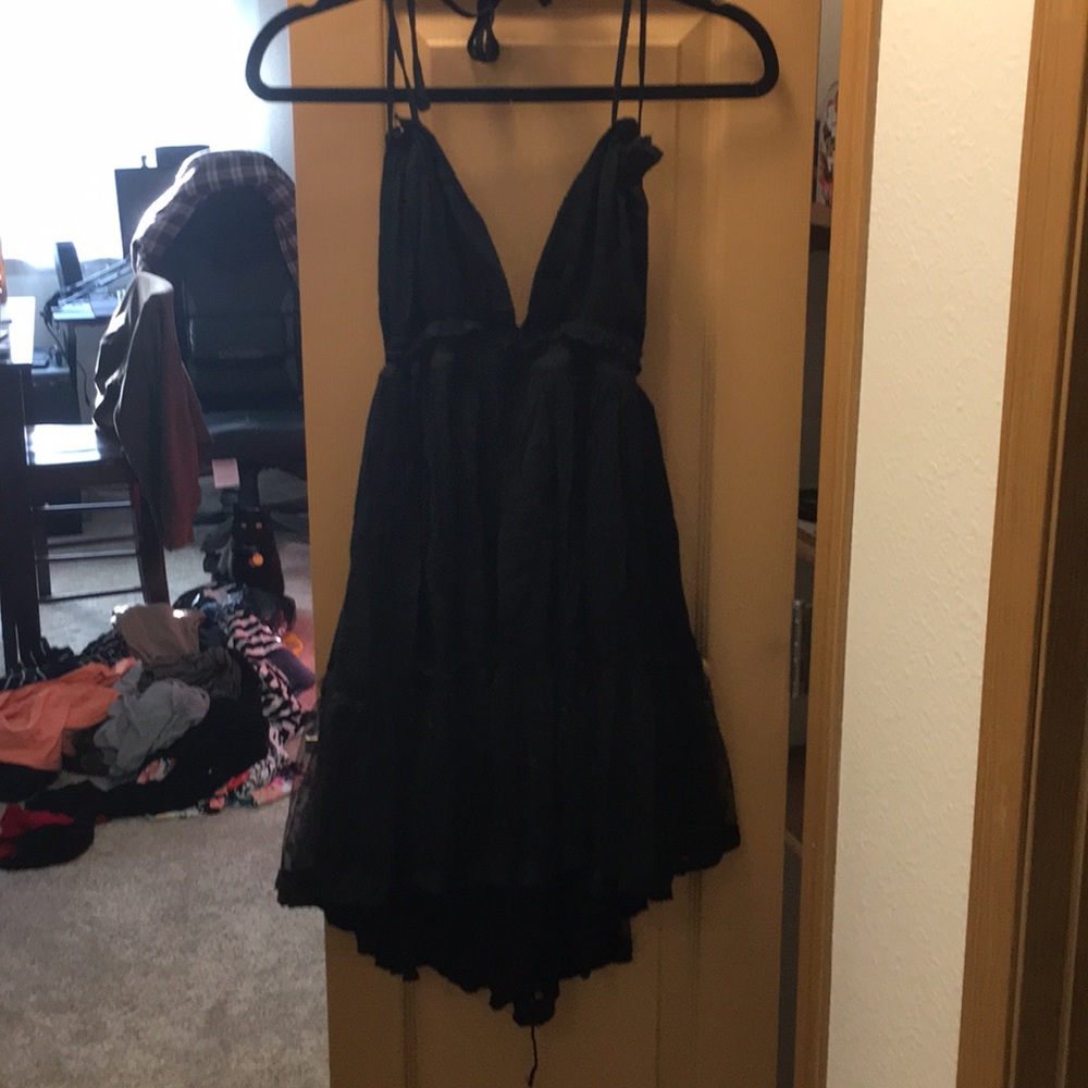 Plus size black swimsuit cover size XL 16/18